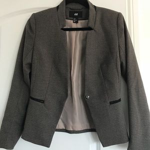 DONATED Collarless Houndstooth Blazer